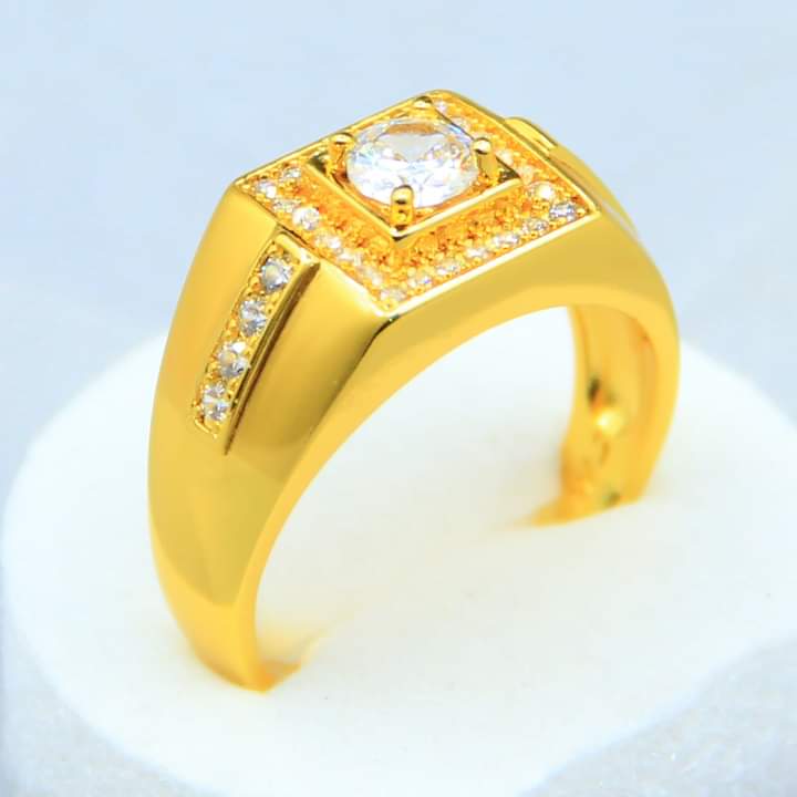 MEN    RING  GOLD PLATED